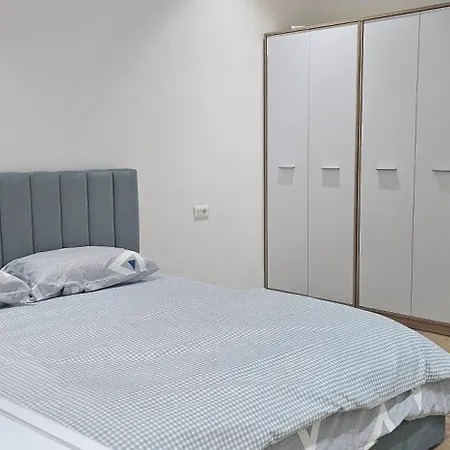 Free Parking Modern Escape Apartman Tirana