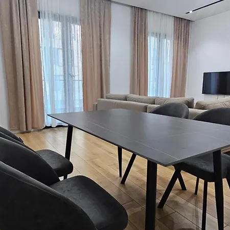 Free Parking Modern Escape Apartment *
