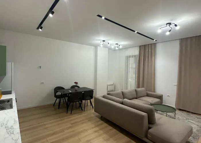 Free Parking Modern Escape * Tirana